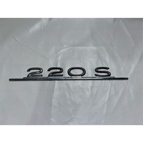 Vintage Mercedes W112 W111 W110 220S Trunk Emblem - Picture 1 of 2